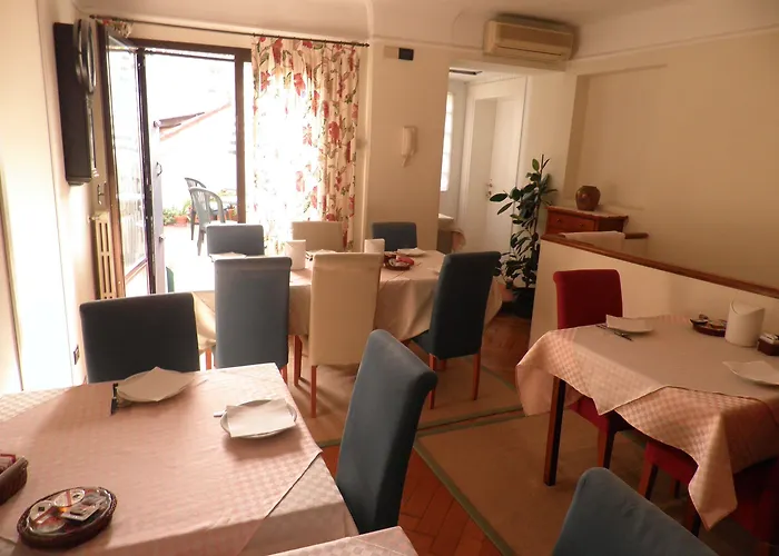 Couette-café Al Campaniel 3*