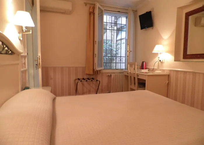 Couette-café Al Campaniel 3*