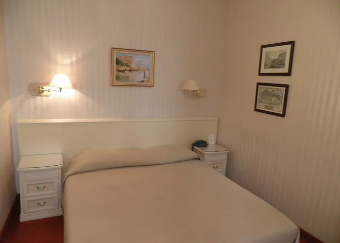 Al Campaniel Couette-café 3*