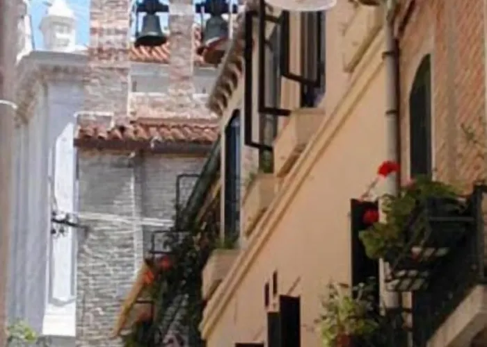 Panzió Al Campaniel 3*