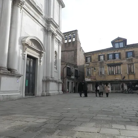 Bed & Breakfast Al Campaniel Venedig