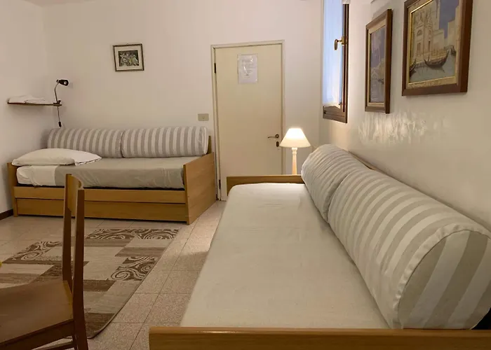 Oda ve Kahvaltı Al Campaniel Venedik